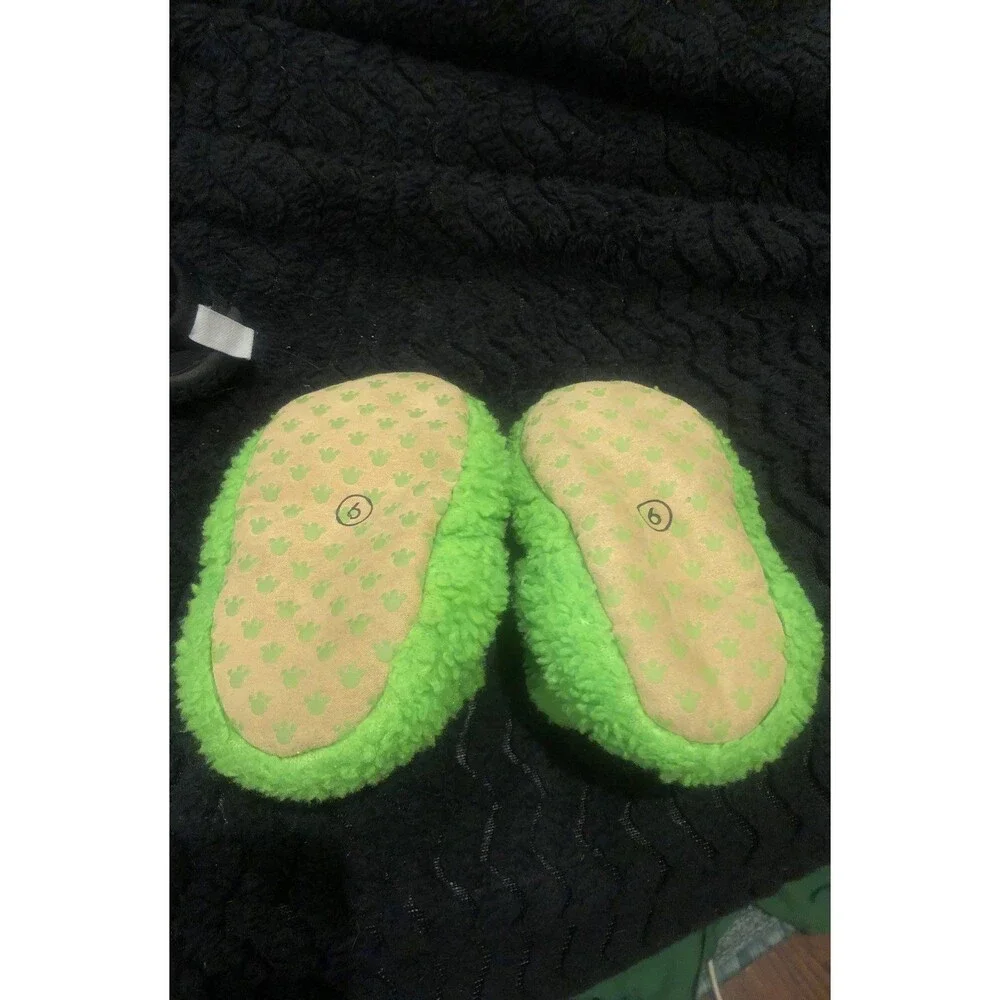 Lot Toddler Size 6 Water Shoes Slippers